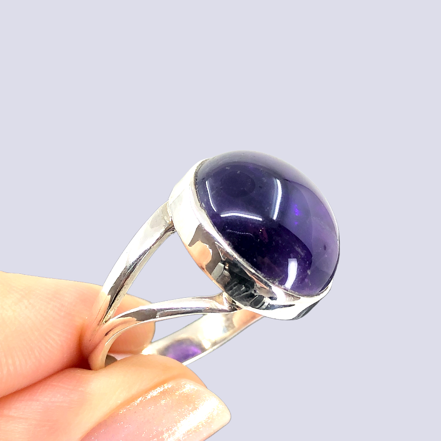 Sterling Silver Ring With Amethyst, Size 9