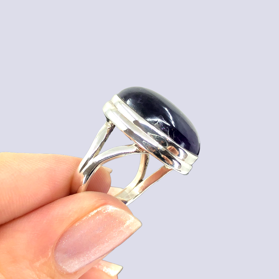 Sterling Silver Ring With Amethyst, Size 6.5