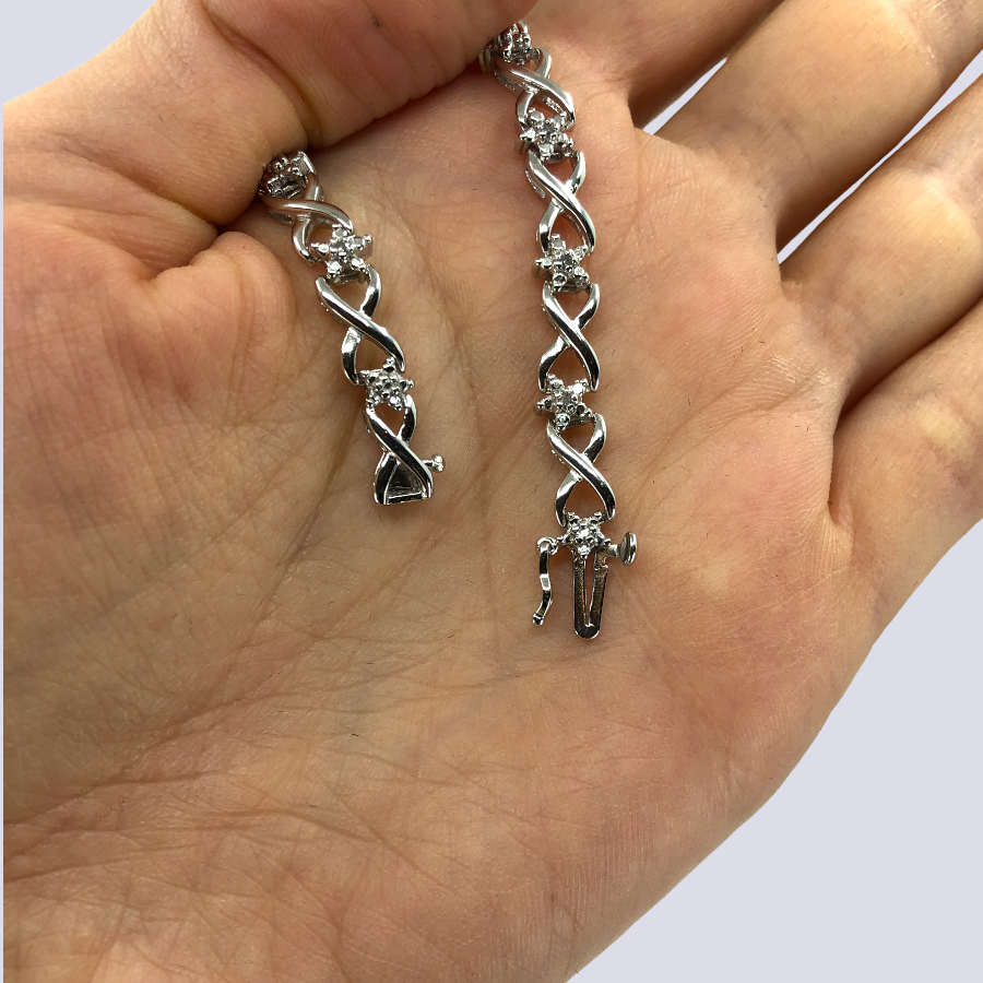 925 Sterling Silver Infinity Bracelet With Stars Inlaid With Diamonds