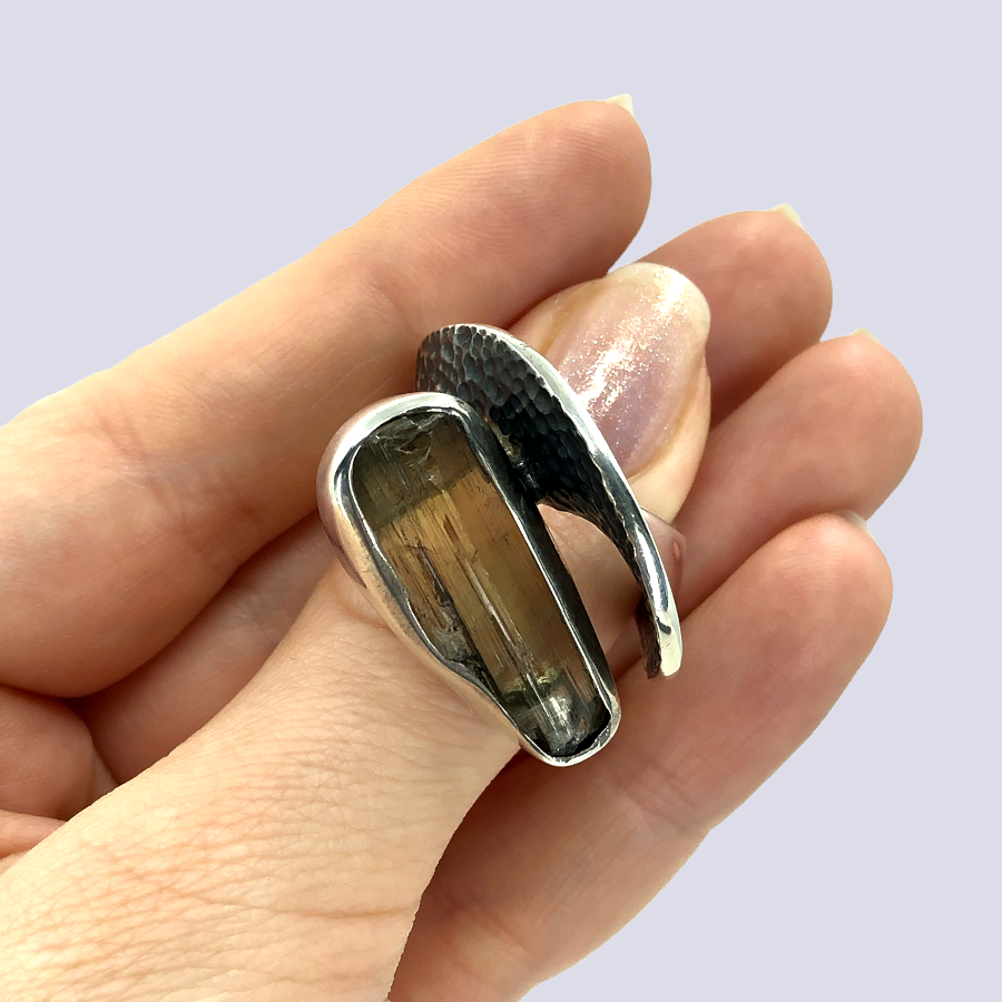 925 Oxidized Silver Ring With Uncut Diaspore Stone, Size 10