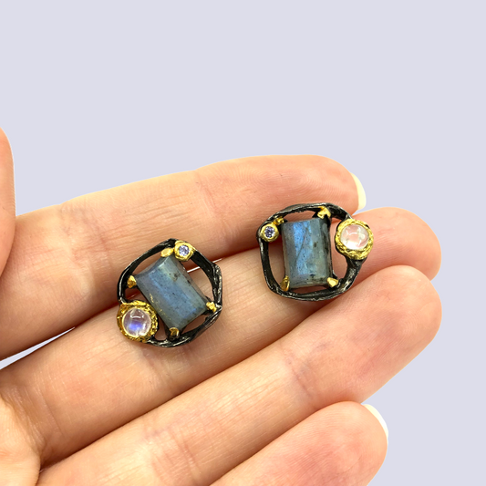 Silver Studs Earrings With Labradorite And Moonstone