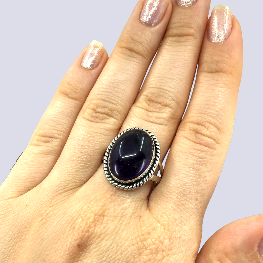 Sterling Silver Ring With Big Oval Amethyst, Size 10