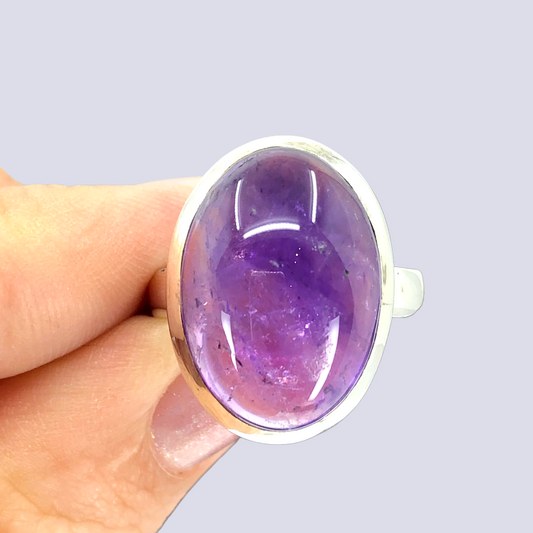 Sterling Silver Ring With Lilac Amethyst, Size 6.5