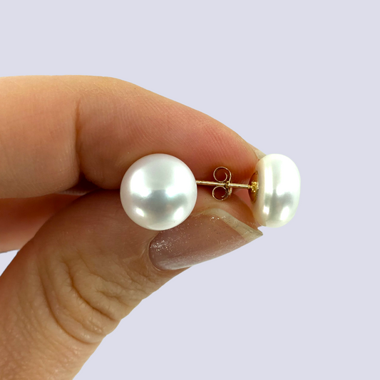 14K Yellow Gold Stud Earrings With White Button Pearls